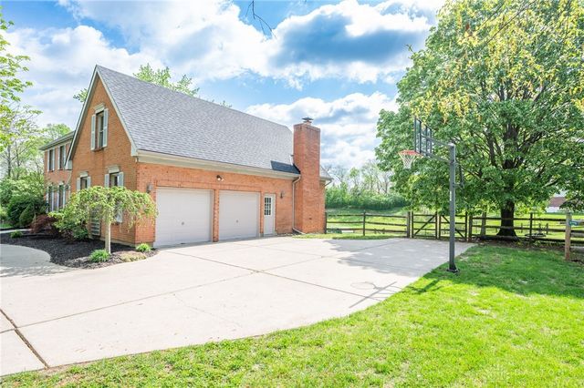 7248 Glenn Moor Drive, West Chester, OH 45069