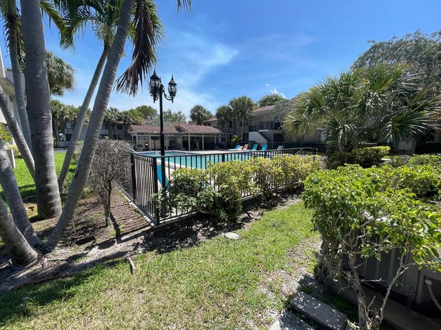 9509 SW 1st Court, Coral Springs, FL 33071