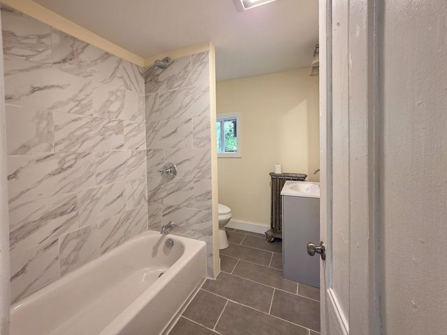 20 Chilcott Pl 2, Boston, MA 02130