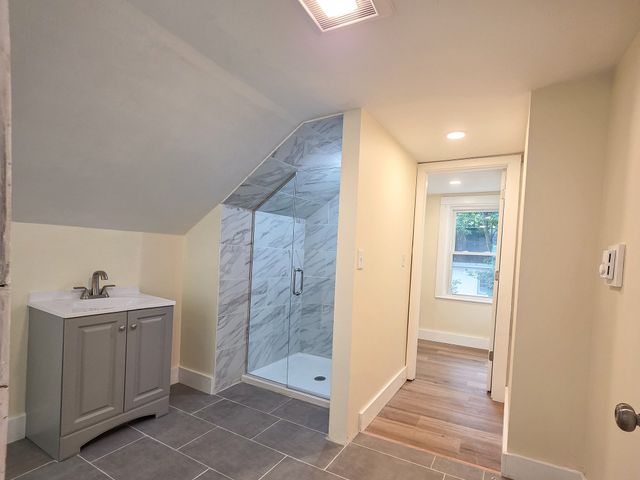 20 Chilcott Pl 2, Boston, MA 02130