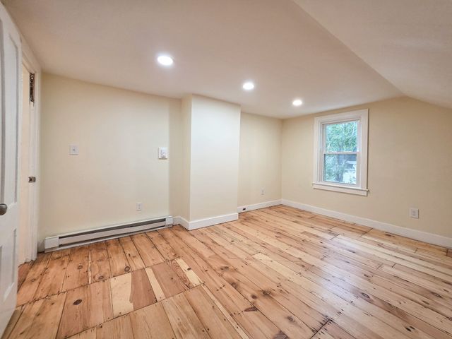 20 Chilcott Pl 2, Boston, MA 02130