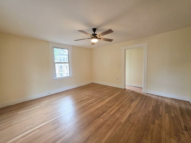 20 Chilcott Pl 2, Boston, MA 02130