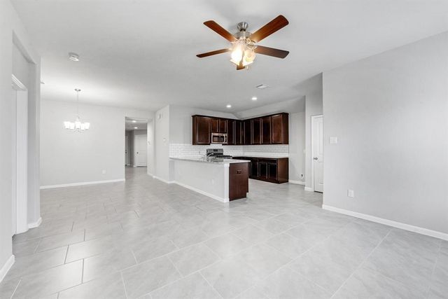 2130 Mirror Ridge Court, Texas City, TX 77568