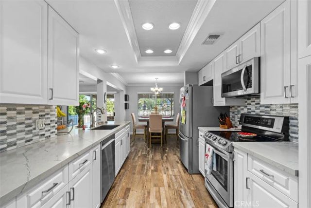 30698 Long Point, Canyon Lake, CA 92587