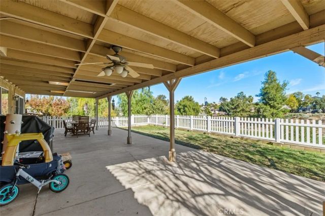 30698 Long Point, Canyon Lake, CA 92587