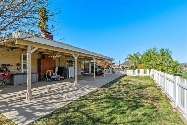 30698 Long Point, Canyon Lake, CA 92587