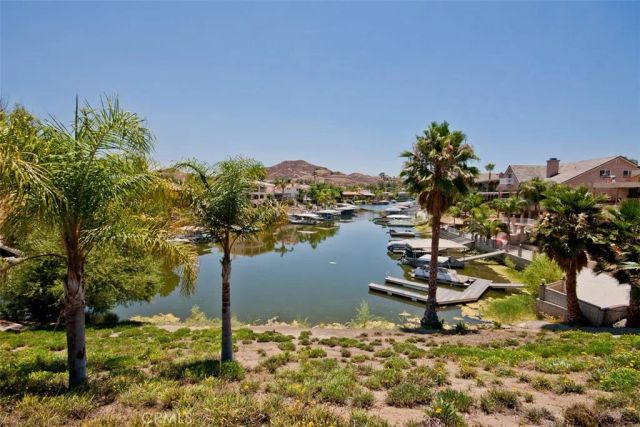 30698 Long Point, Canyon Lake, CA 92587