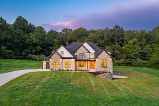 1235 Deer Hollow Road, Forest, VA 24551