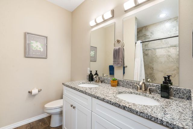 2910 &3112 Vineyards Parkway / Terrace, Unit 1 & Unit 4, Branson, MO 65616