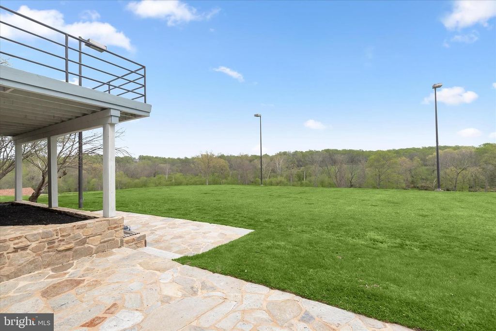 Image 106 of property listing at 11802 FARSIDE RD, Ellicott City, MD 21042