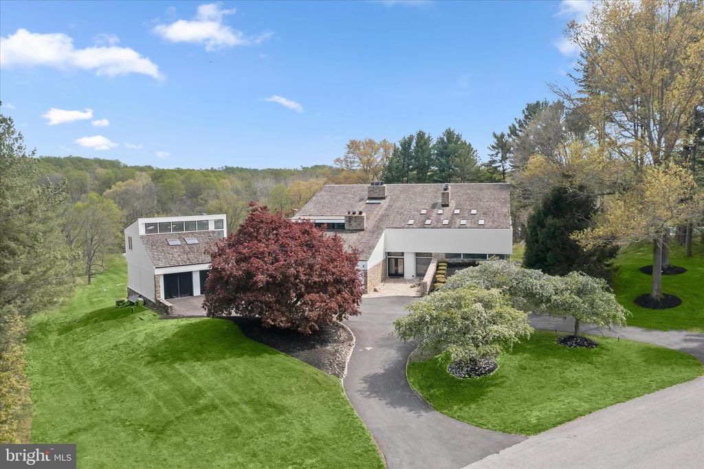 Image 131 of property listing at 11802 FARSIDE RD, Ellicott City, MD 21042