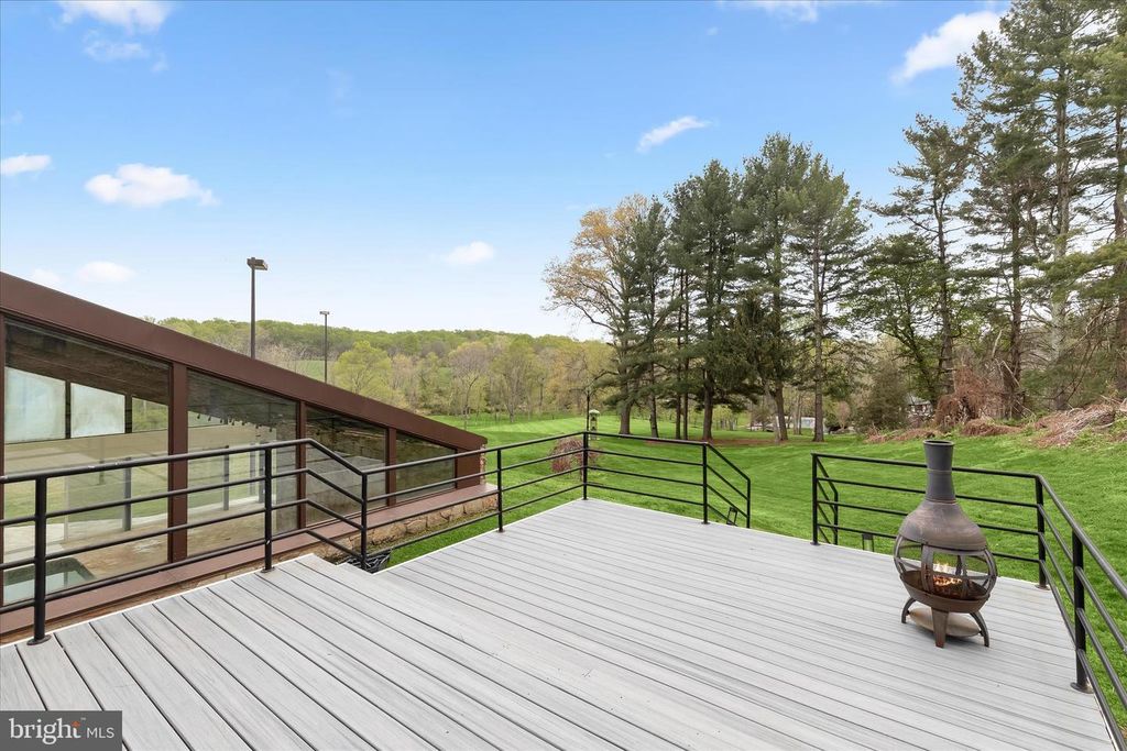 Image 134 of property listing at 11802 FARSIDE RD, Ellicott City, MD 21042