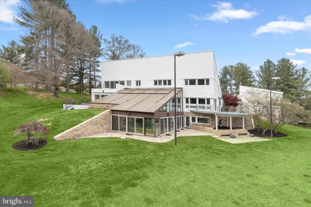 Image 139 of property listing at 11802 FARSIDE RD, Ellicott City, MD 21042