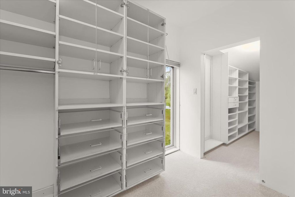 Image 66 of property listing at 11802 FARSIDE RD, Ellicott City, MD 21042