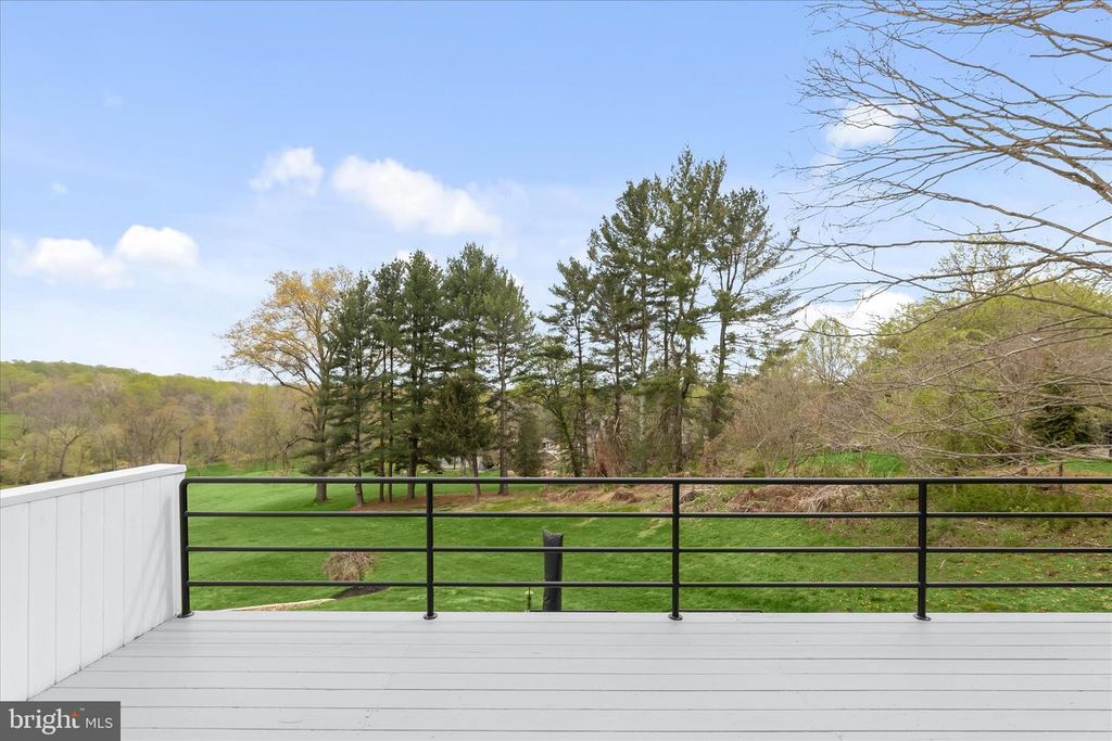 Image 67 of property listing at 11802 FARSIDE RD, Ellicott City, MD 21042