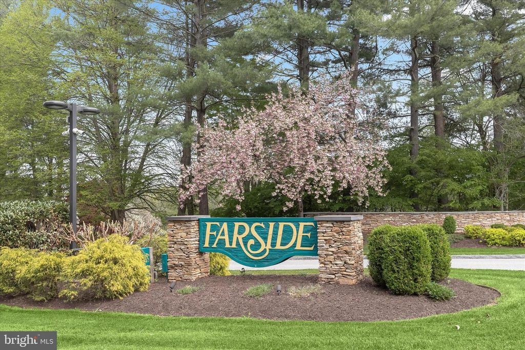 Image 7 of property listing at 11802 FARSIDE RD, Ellicott City, MD 21042