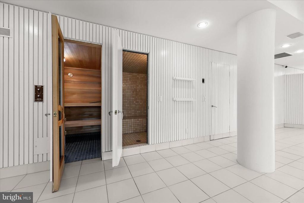 Image 85 of property listing at 11802 FARSIDE RD, Ellicott City, MD 21042