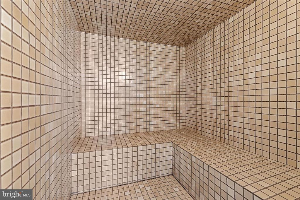 Image 87 of property listing at 11802 FARSIDE RD, Ellicott City, MD 21042