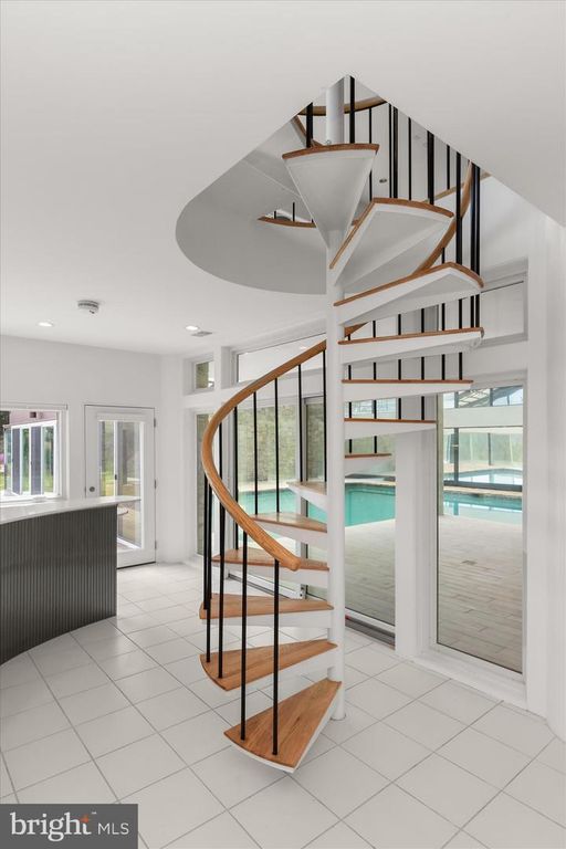 Image 97 of property listing at 11802 FARSIDE RD, Ellicott City, MD 21042