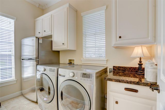 51 Dartmoor Court, Sugar Land, TX 77479