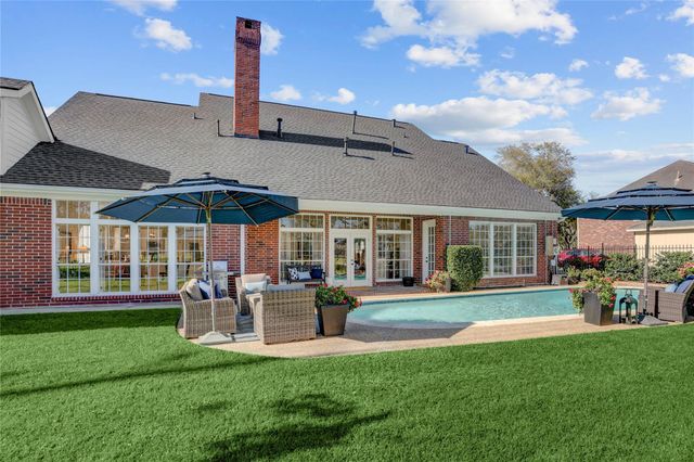 51 Dartmoor Court, Sugar Land, TX 77479