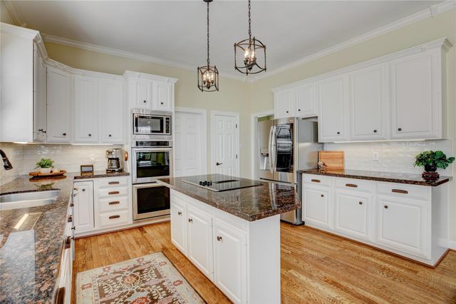 51 Dartmoor Court, Sugar Land, TX 77479