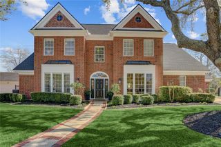 51 Dartmoor Court, Sugar Land, TX 77479