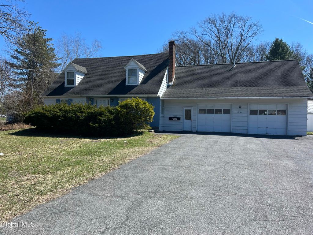 610 Saratoga Road, Schenectady, NY 12302