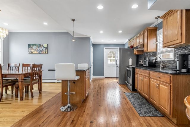 38 Barrett St, Revere, MA 02151