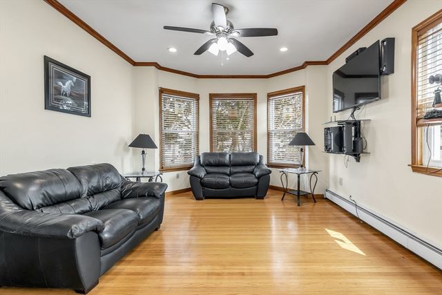 38 Barrett St, Revere, MA 02151