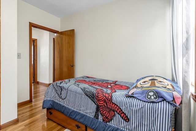 38 Barrett St, Revere, MA 02151