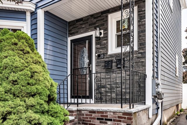38 Barrett St, Revere, MA 02151