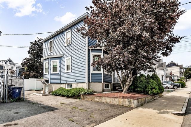 38 Barrett St, Revere, MA 02151