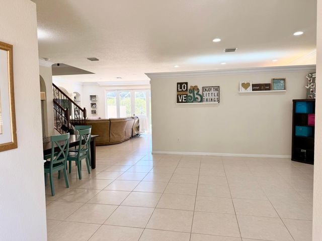 7762 Oak Grove Circle, Lake Worth, FL 33467