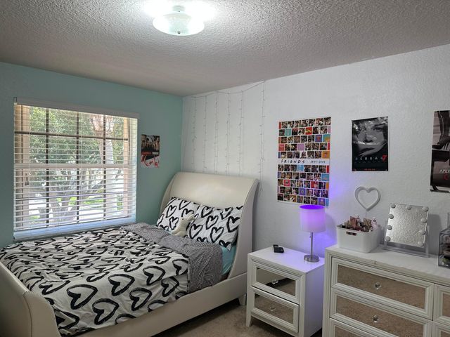 7762 Oak Grove Circle, Lake Worth, FL 33467