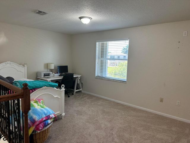 7762 Oak Grove Circle, Lake Worth, FL 33467