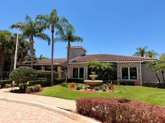 7762 Oak Grove Circle, Lake Worth, FL 33467