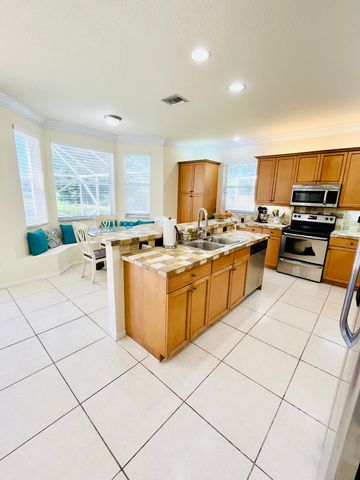 7762 Oak Grove Circle, Lake Worth, FL 33467