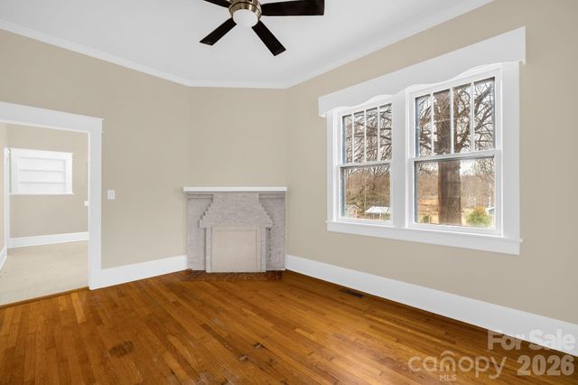 1820 S Park Drive, Reidsville, NC 27320