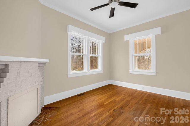 1820 S Park Drive, Reidsville, NC 27320