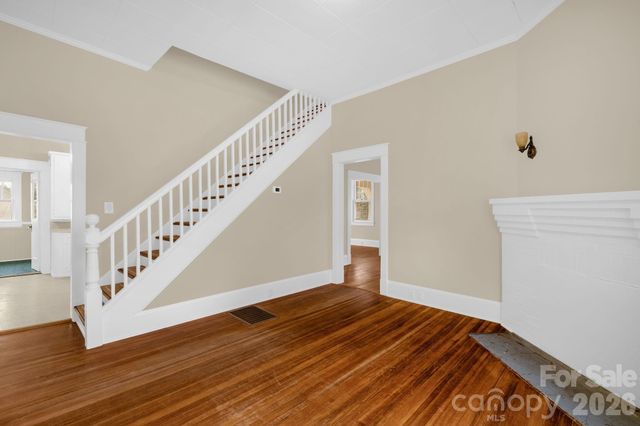 1820 S Park Drive, Reidsville, NC 27320