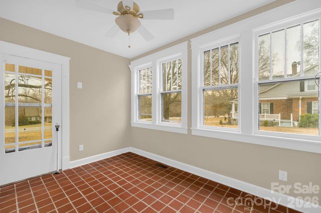 1820 S Park Drive, Reidsville, NC 27320