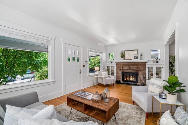 1928 9th Avenue W, Seattle, WA 98119