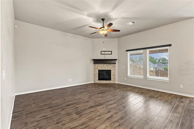 1913 Wye Street, Yukon, OK 73099