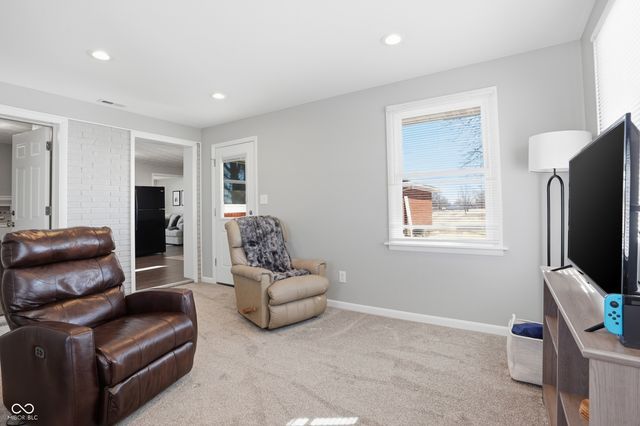 5717 - 5721 W Sr 132, Pendleton, IN 46064