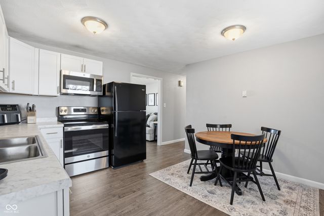 5717 - 5721 W Sr 132, Pendleton, IN 46064