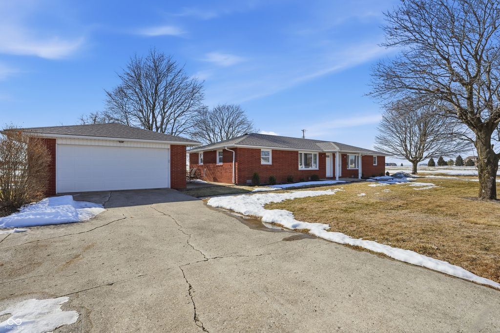 5717 - 5721 W Sr 132, Pendleton, IN 46064