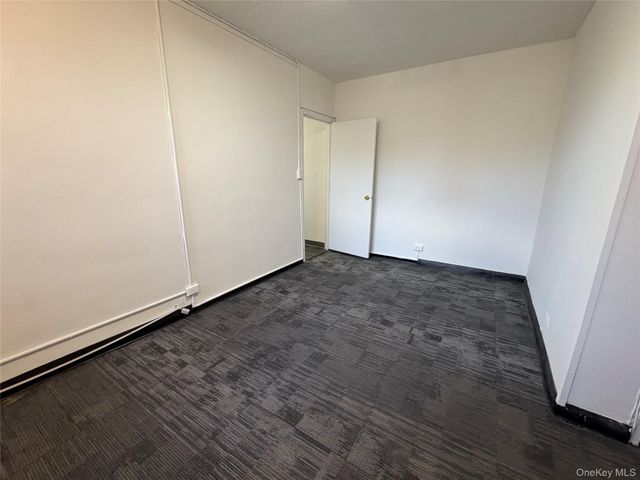 86-35 Queens Blvd 1D, Elmhurst, NY 11373