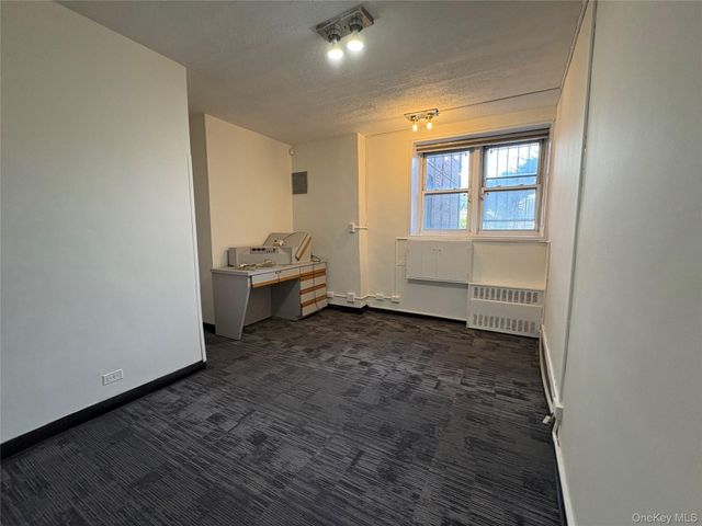 86-35 Queens Blvd 1D, Elmhurst, NY 11373