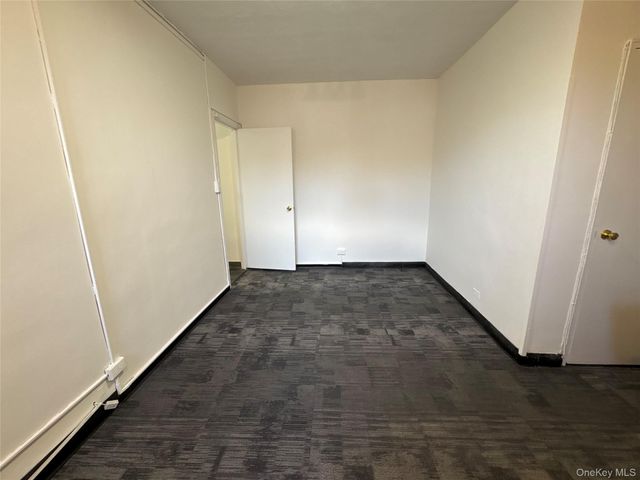 86-35 Queens Blvd 1D, Elmhurst, NY 11373